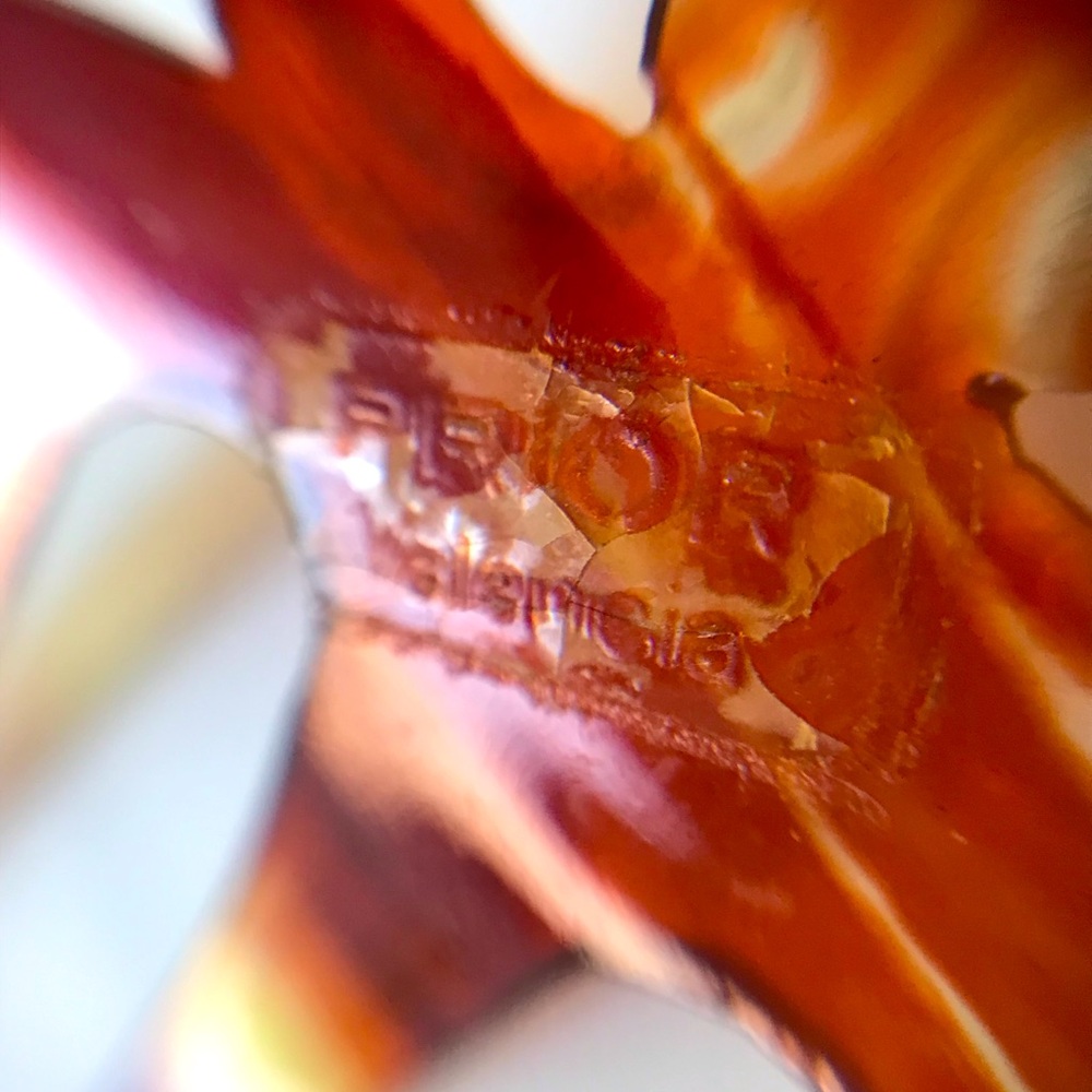 Valencia Celluloid Tortoiseshell Hair Comb - Picture 6 of 6